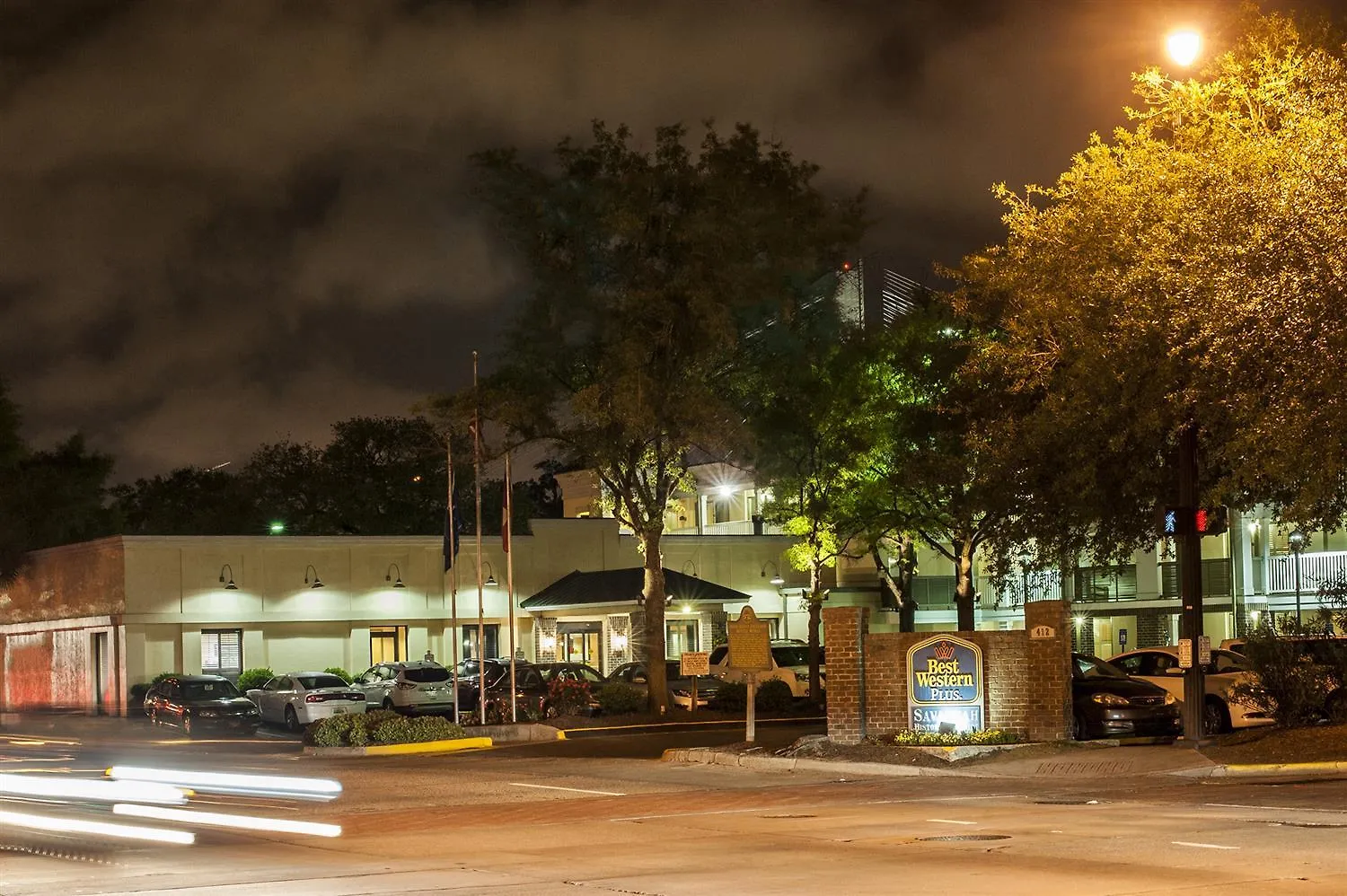 Best Western Savannah Historic District Hotel