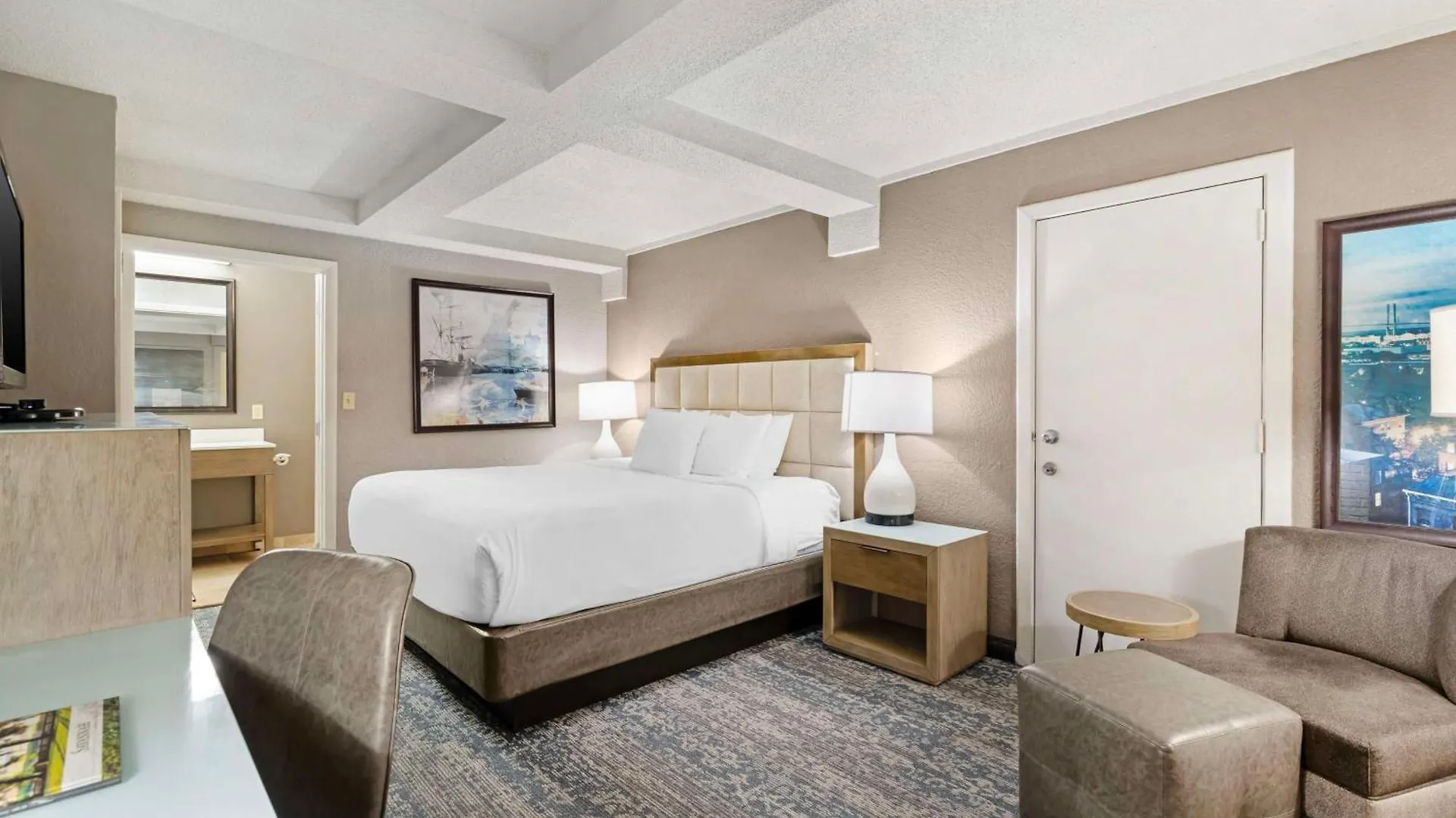 Best Western Savannah Historic District Hotel