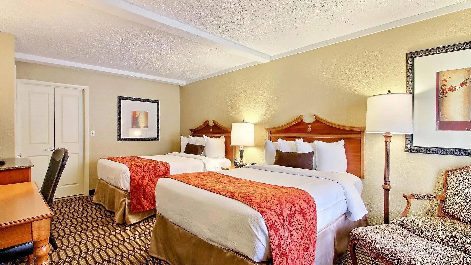 Best Western Savannah Historic District